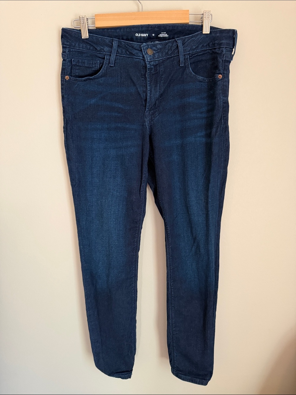 Old Navy Women's Skinny Jeans in Dark Blue Indigo